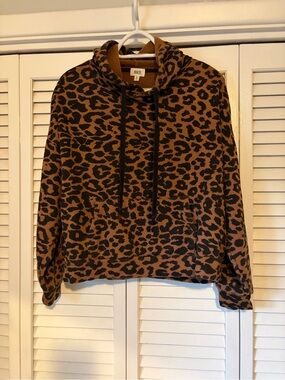 BKE Leopard-Print Fleece Hoodie in Brown and Black
